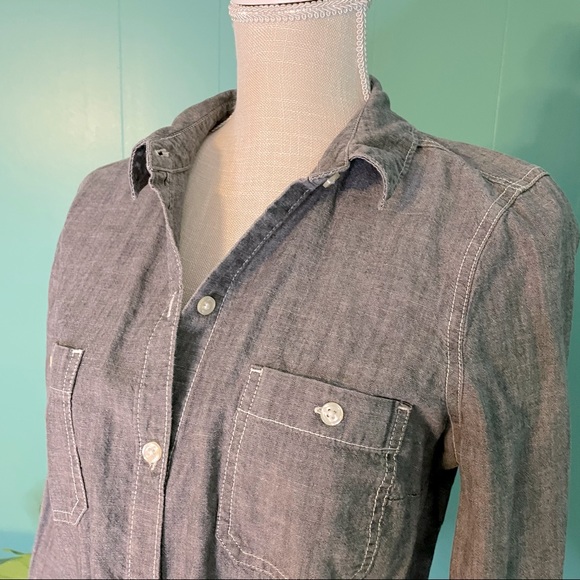 Old navy black tone jean style button down - Picture 2 of 4